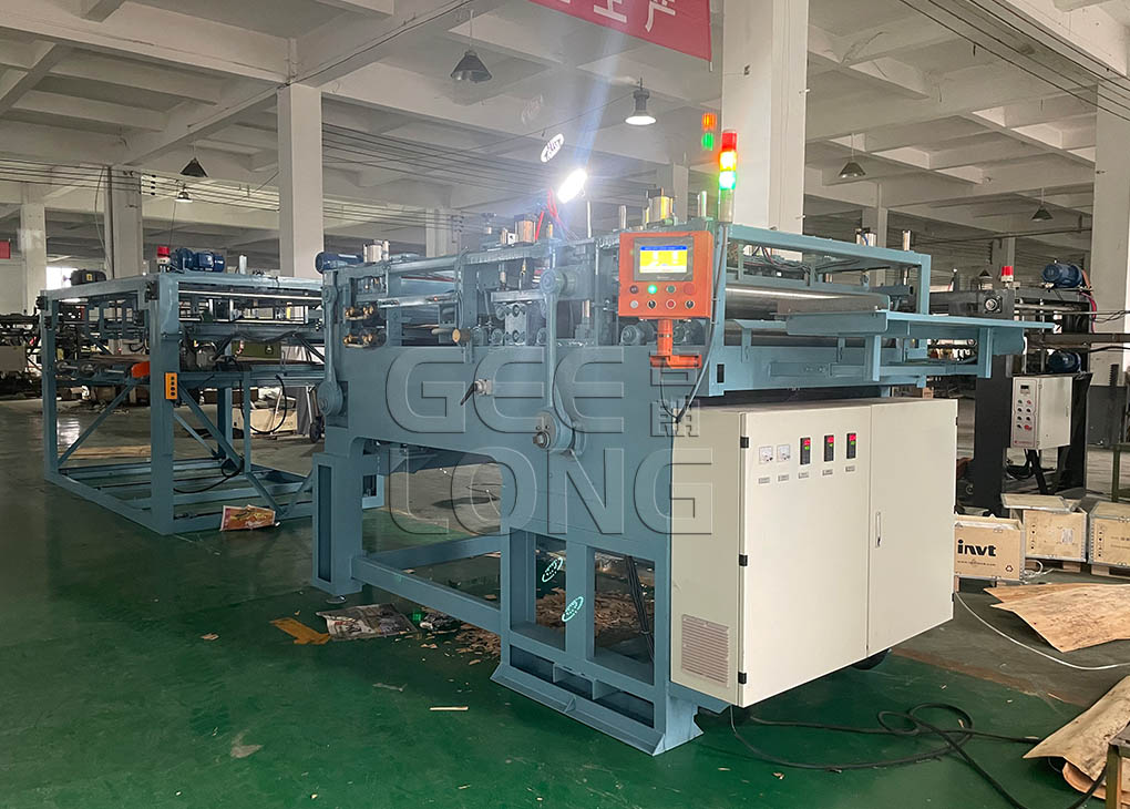 China GEELONG continuous veneer finger jointing machine exporting