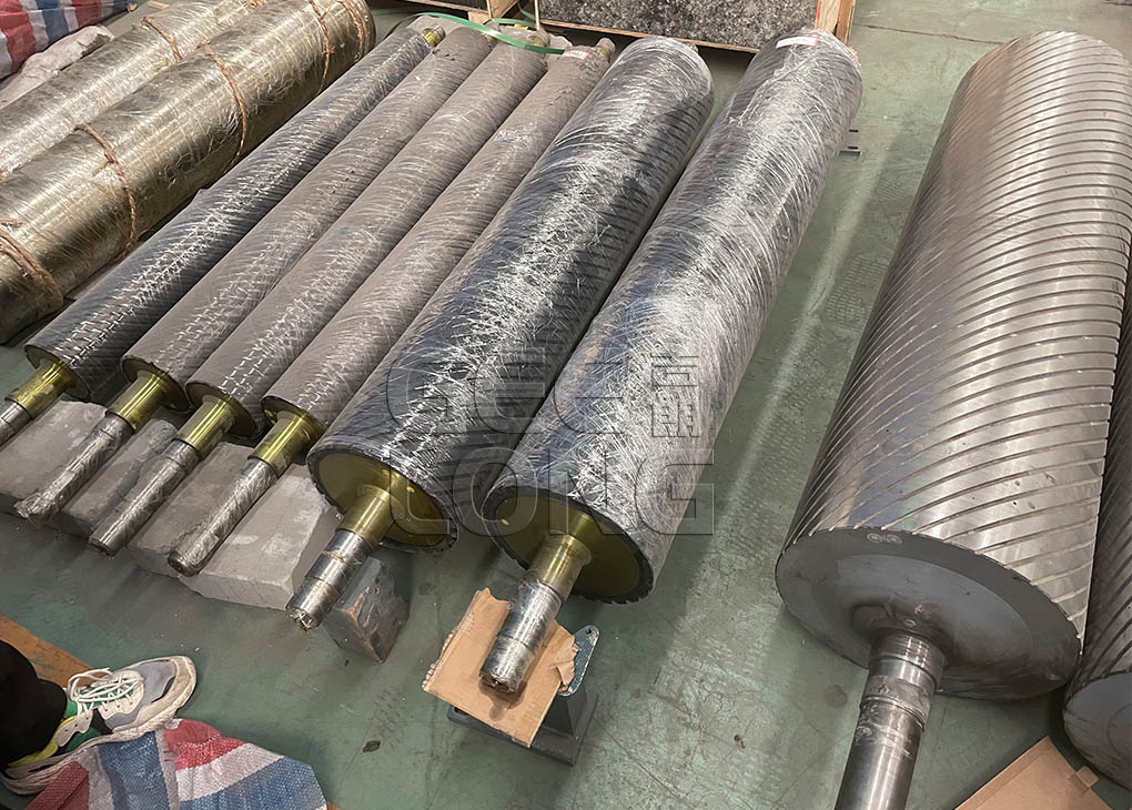 Rubber roller for plywood sanding machine