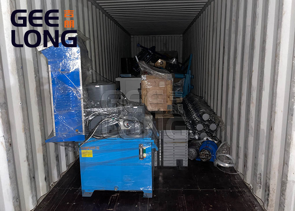 GEELONG exported presss dyer machine ,wood chips machine and peeling machine to Indonesia