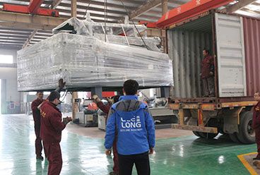 4ft spindleless veneer peeling machine exported to Malaysia