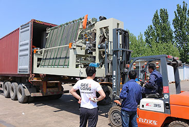 face veneer peeling machine, xiandai spindle peeling machine export to Indonesia