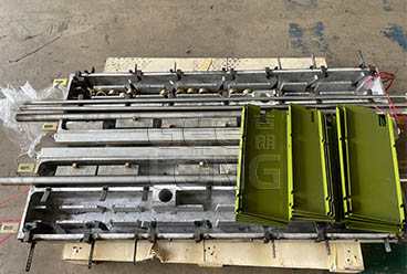 glue heating tank and other spare parts for veneer composer machine exported to INDIA.