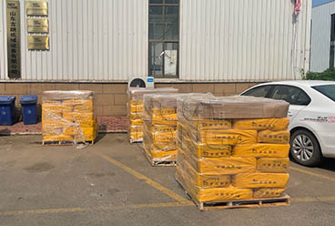 GEELONG exported Iron yellow powder,sanding belt and plastic corner protector and othe Accessories for plywood production